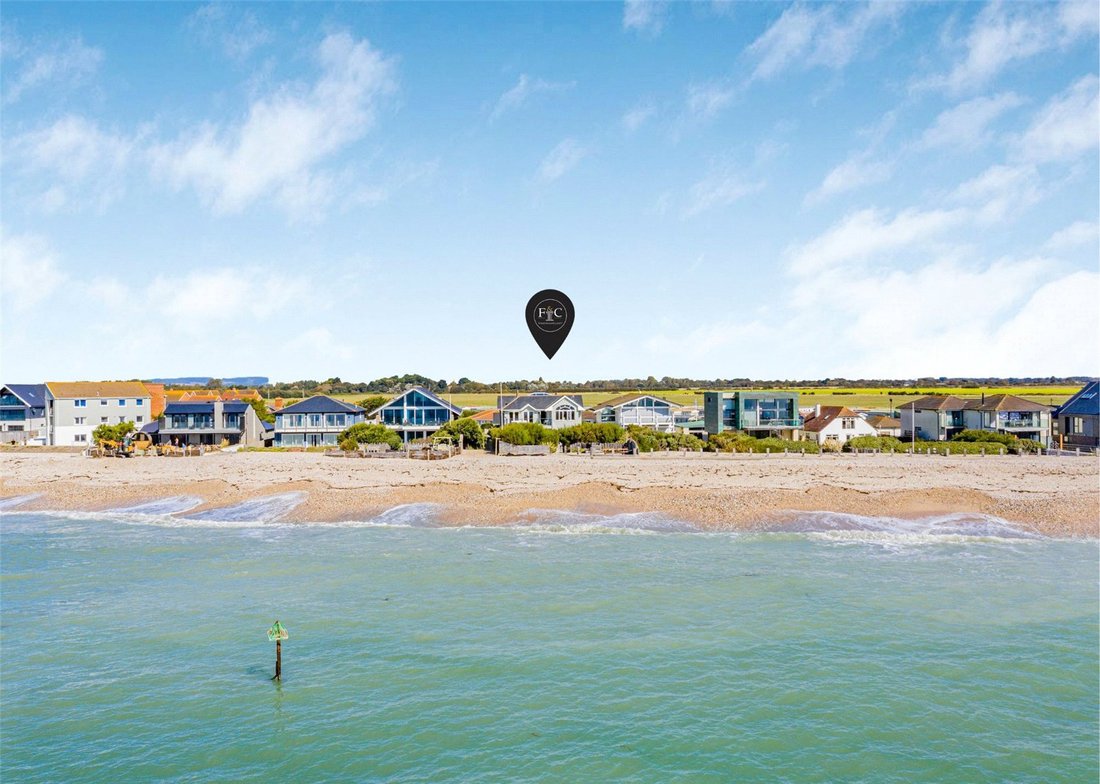 House in Bracklesham Bay, England 5 - 16258233