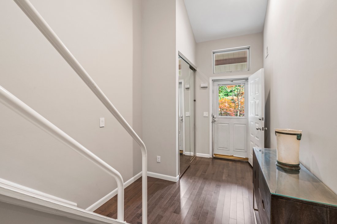 Condo in Syosset, New York, United States 3 - 16211016
