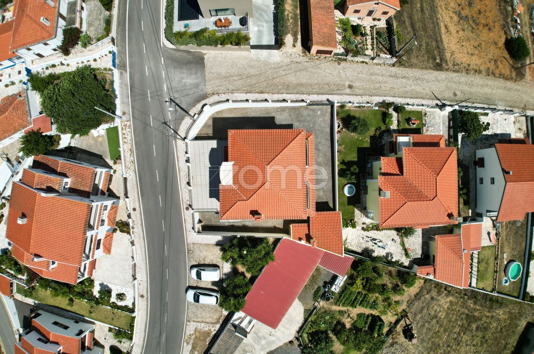 House in Santo Isidoro, Lisbon, Portugal 1 - 16258423