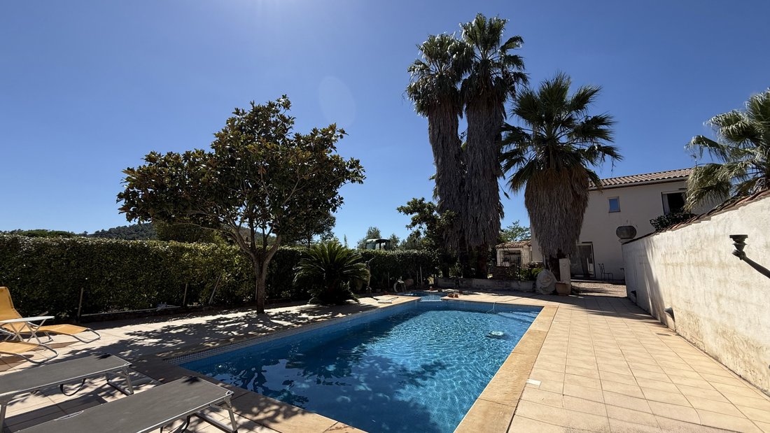House in Carnoules, Provence-Alpes-Côte d'Azur, France 1 - 16256301