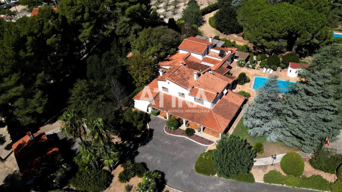 Chalet in Ontinyent, Valencian Community, Spain 1 - 16260465