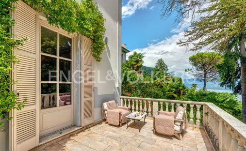 Villa in Dizzasco, Lombardei, Italien 1