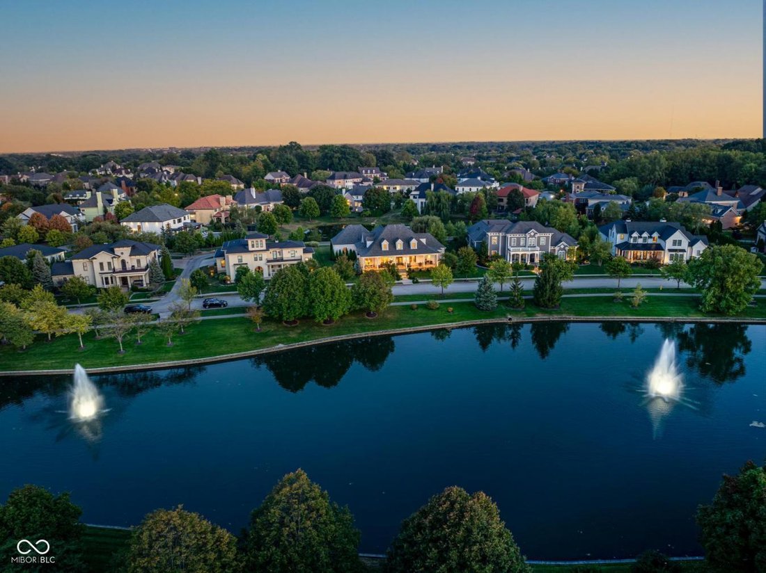 House in Carmel, Indiana, United States 3 - 16260428