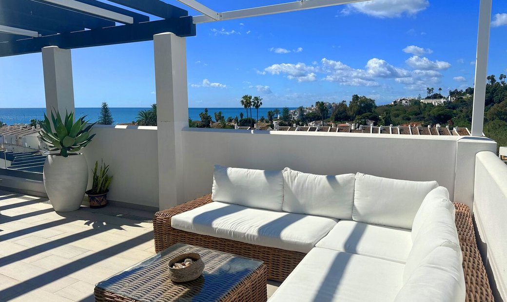 Curated visual reference: Gallery Detail: Elegant Duplex Penthouse In Arroyo Beach With En Estepona Andalucía