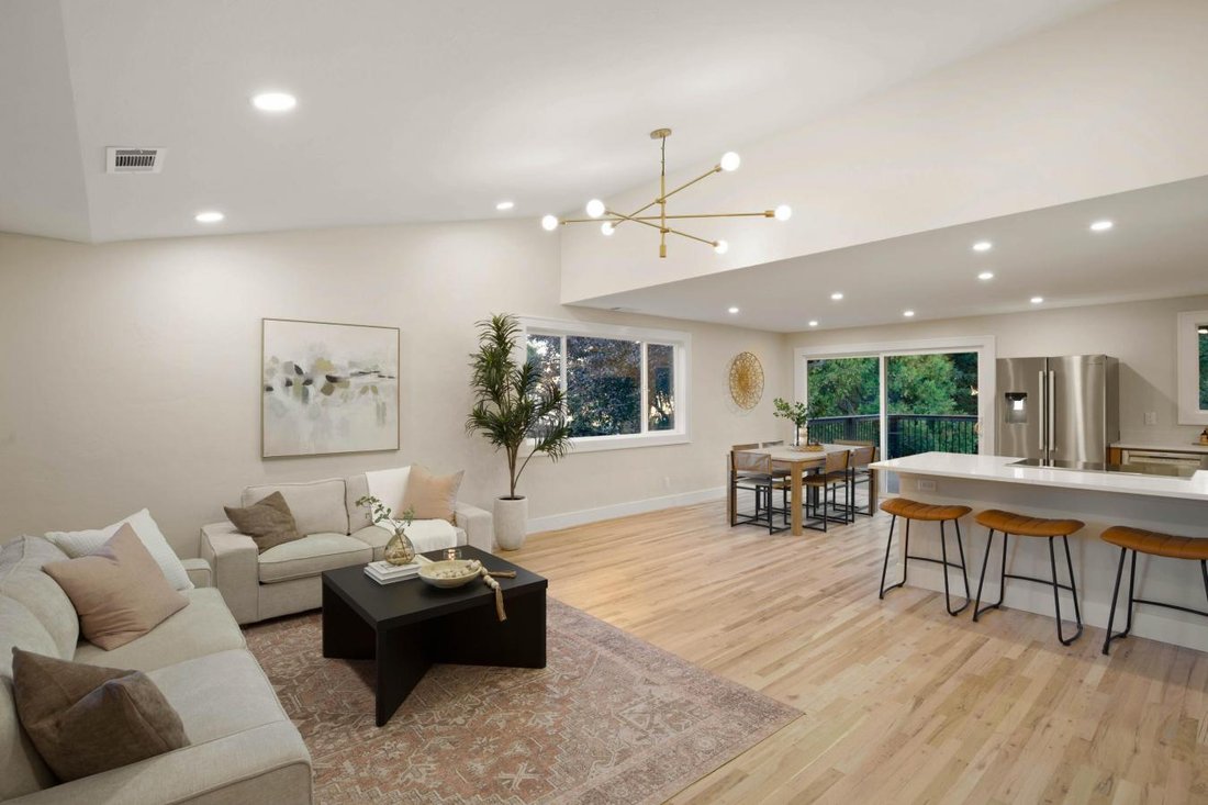 House in Ashland, Oregon, United States 2 - 16260446