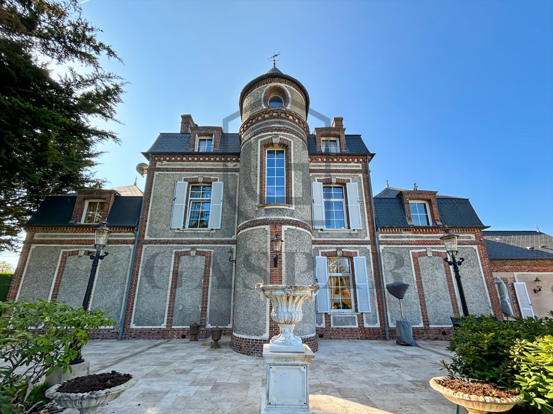 La Vieille Lyre: A Whisper of Normandy’s Golden Age