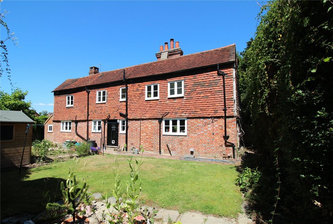 House in East Grinstead, England 1 - 16262187