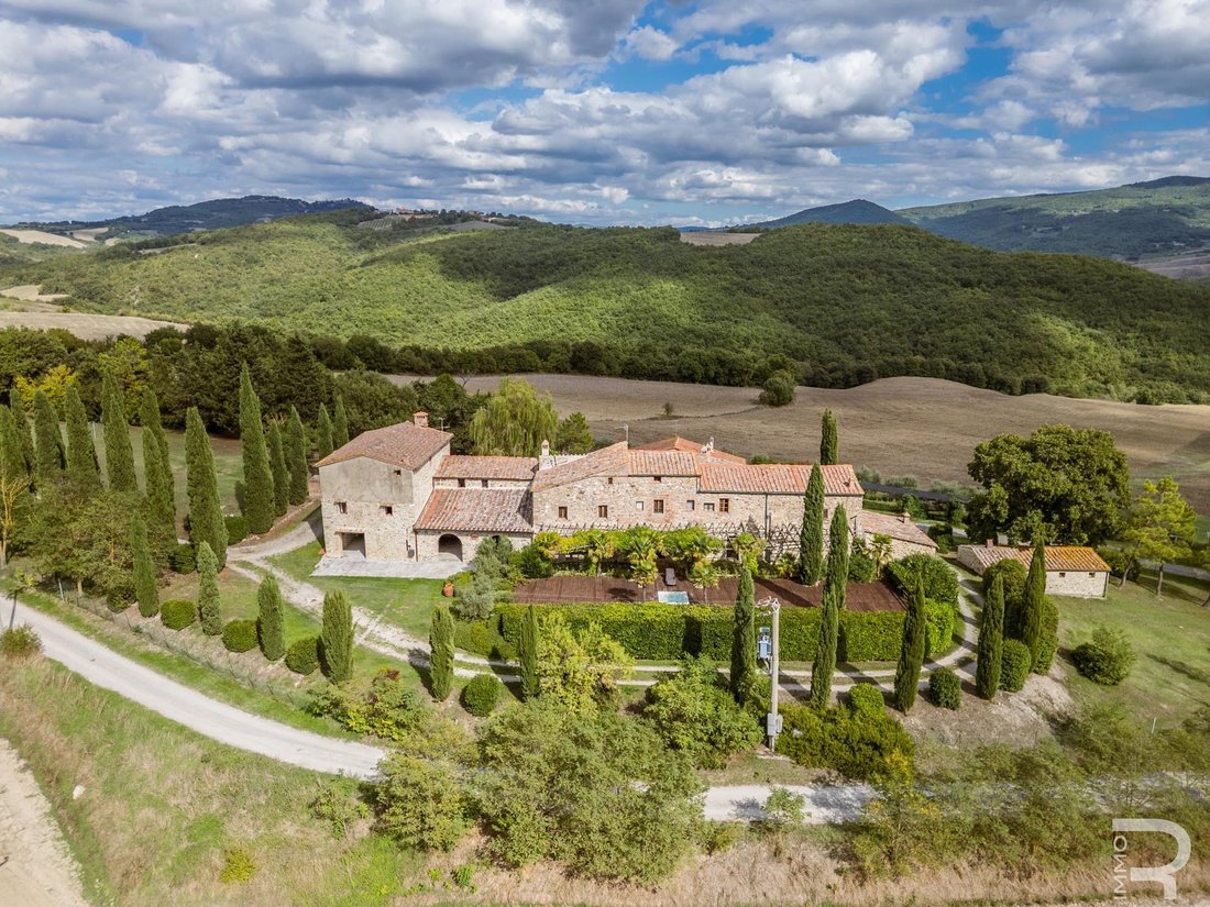 Farm Ranch in Radicondoli, Tuscany, Italy 2 - 16262423