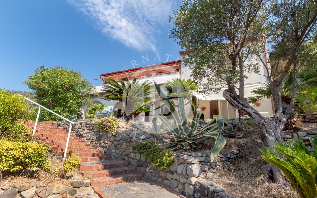Villa in Monterosso al Mare, Liguria, Italy 1 - 11617427