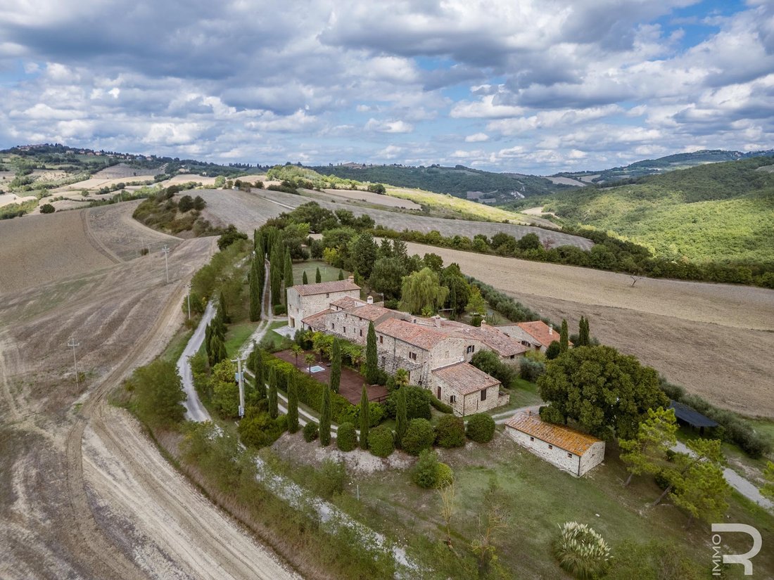 Farm Ranch in Radicondoli, Tuscany, Italy 4 - 16262423