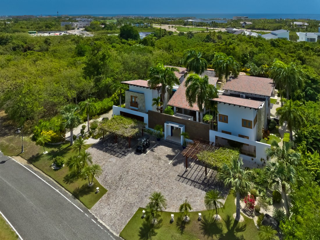 Villa in Juanillo, La Altagracia Province, Dominican Republic 2 - 16259617