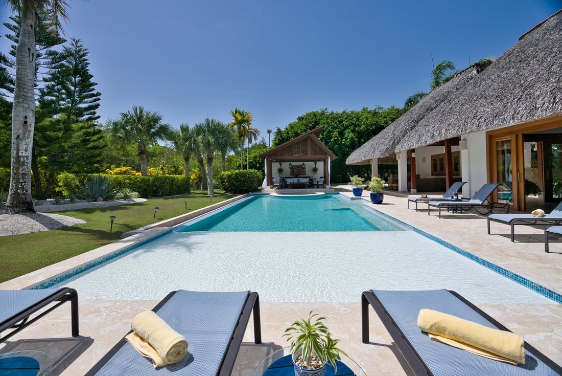 Villa in Punta Cana, La Altagracia Province, Dominican Republic 2 - 15883722