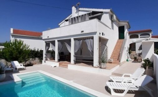 Casa en Kanica, Condado de Šibenik-Knin, Croacia 1
