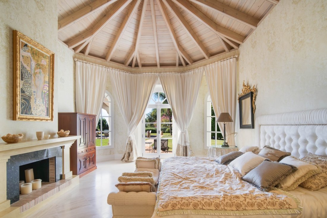 Villa in Sierra Blanca, Marbella, Spain 3 - 16264004