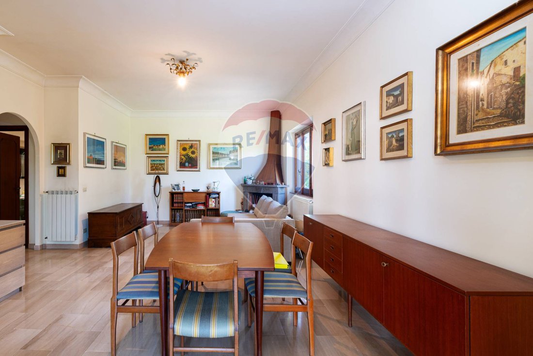 Villa in Infernetto, Rome, Lazio 3 - 16273640
