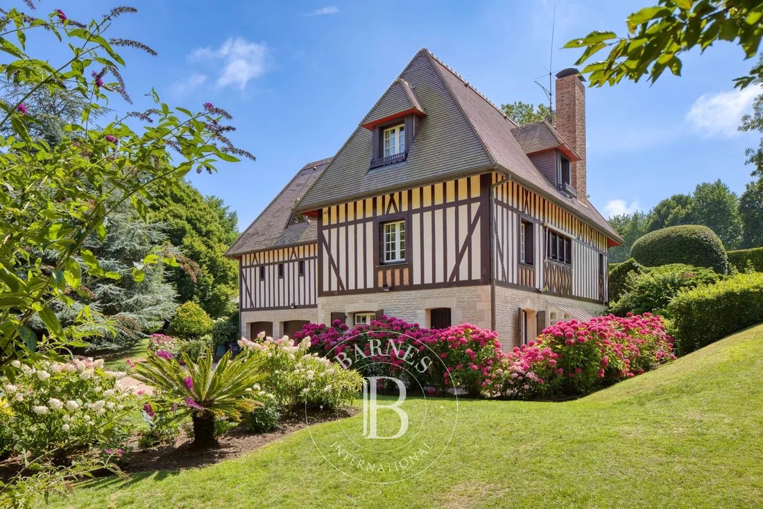 Estate in Deauville, Normandy, France 1 - 16263025