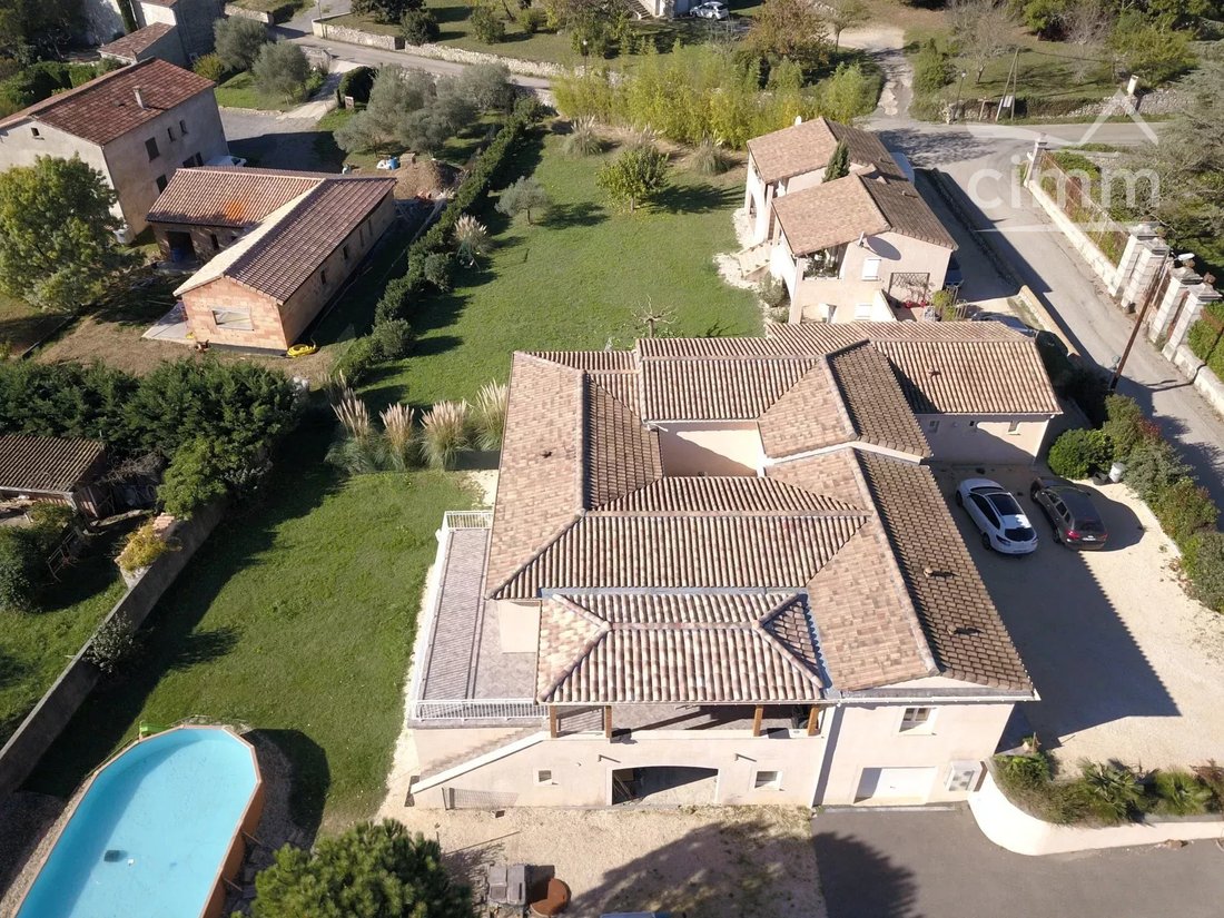 Estate in Chauzon, Auvergne-Rhône-Alpes, France 1 - 16264834