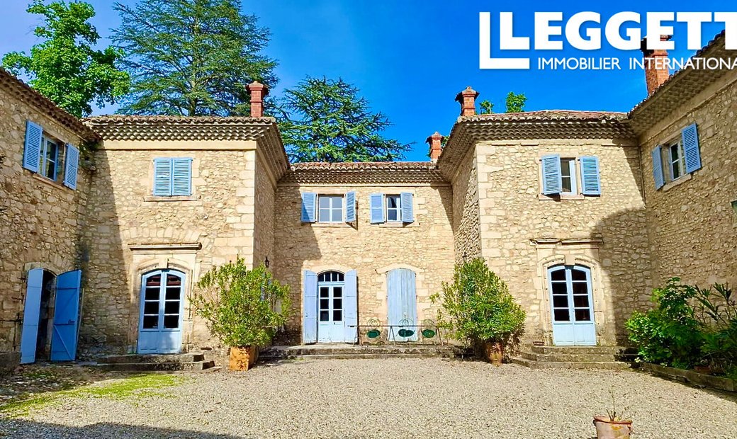 Saint Jean De Maruéjols Gard Castle With 2 Gites, A Large Private Area And Swimming Pool