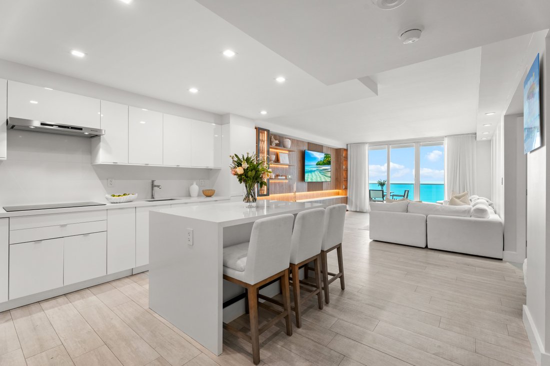 Condo in Miami Beach, Florida, United States 5 - 16268174