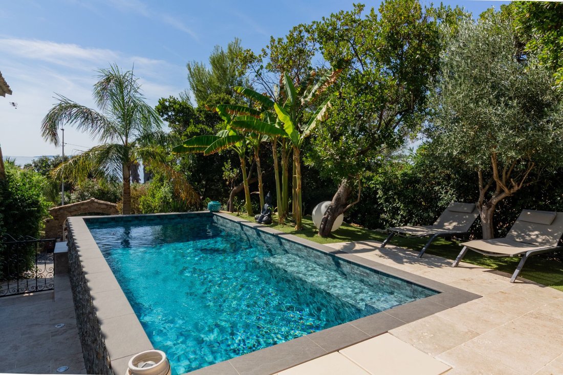 Villa in Les Issambres, Roquebrune-sur-Argens, France 4 - 16258314