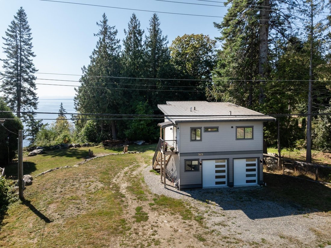 House in Halfmoon Bay, British Columbia, Canada 4 - 16273553