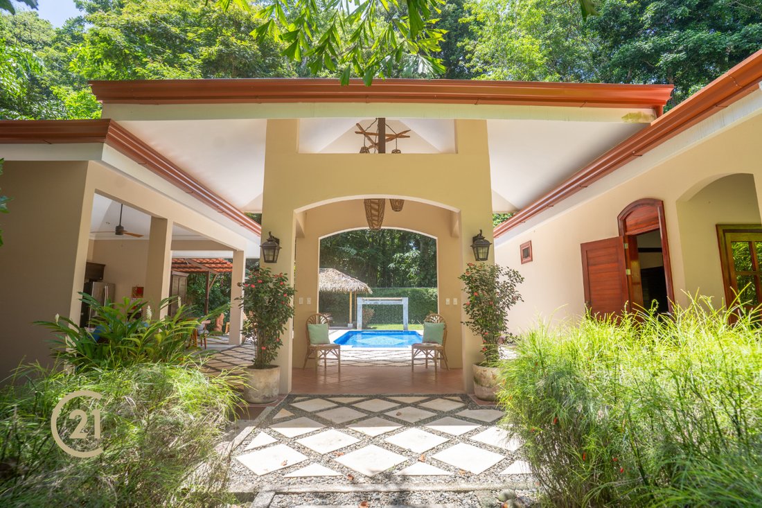 Villa in Manzanillo, Limón Province, Costa Rica 4 - 16275821