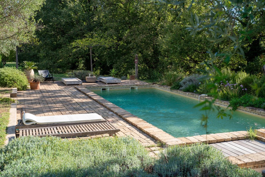 Estate in La Garde-Freinet, Provence-Alpes-Côte d'Azur, France 2 - 16265858