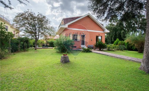 Villa à Infernetto - Casal Palocco - Axa, Rome, Latium 1