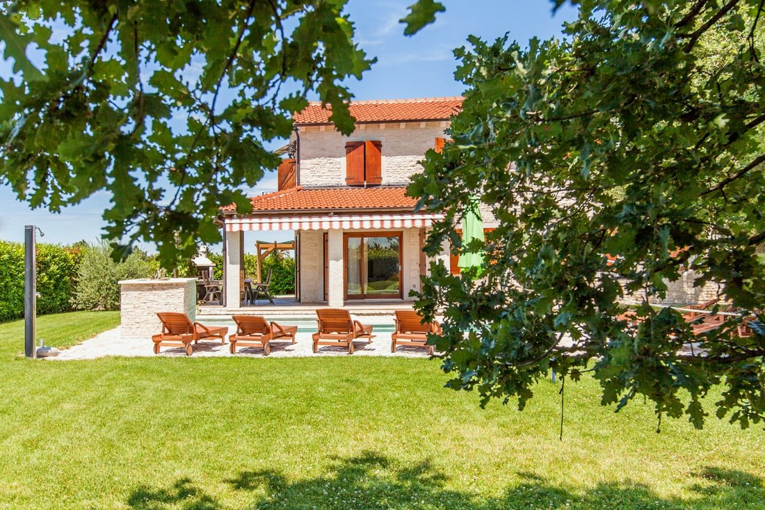 Villa in Višnjan, Istria County, Croatia 1 - 16269560