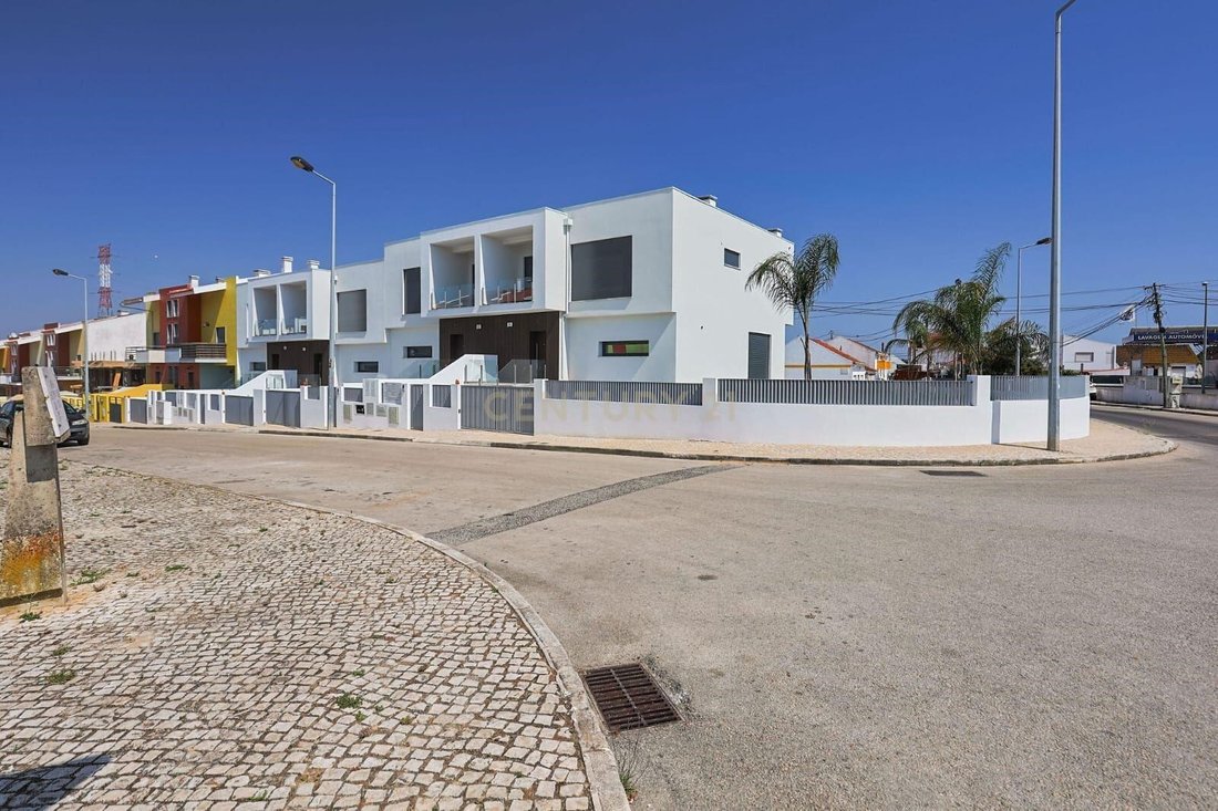 Villa in Charneca de Caparica e Sobreda, Setubal, Portugal 2 - 16269196
