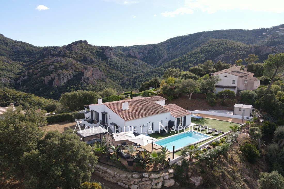 Villa in Exterieurs, Frejus, France 1 - 16266316