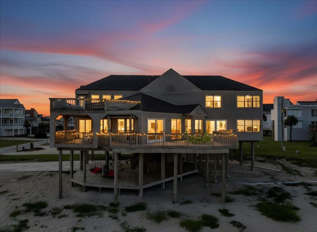 House in Galveston, Texas, United States 3 - 16267204
