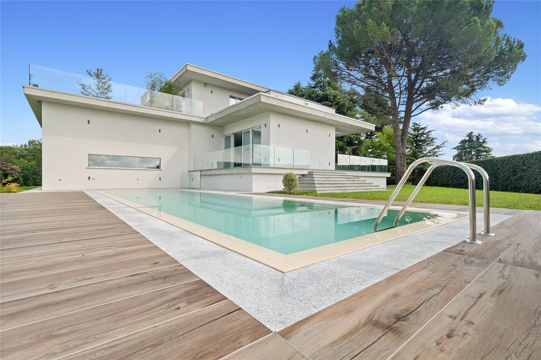 House in Montano, Lombardy, Italy 3 - 16266488