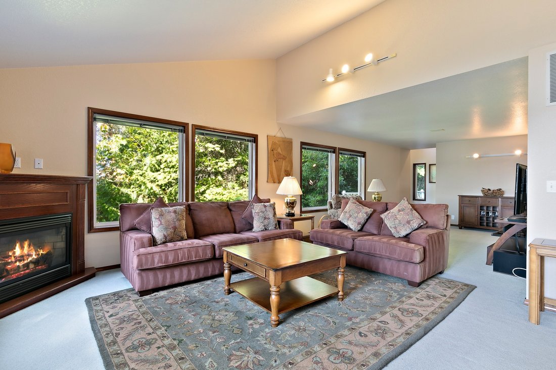 5023 Cooper Point Rd Nw In Olympia, Washington, United States For Sale ...