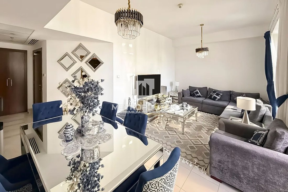 Apartment in Burj Khalifa Lake, Downtown Dubai, Dubai 1 - 16276938
