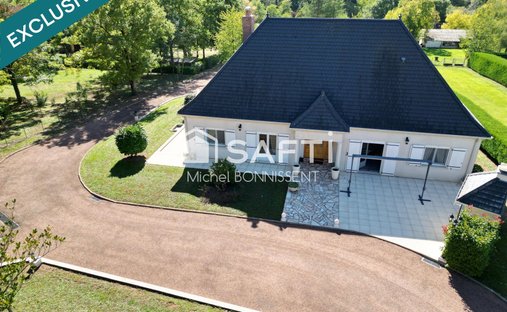 Casa a Drevant, Centro-Val della Loira, Francia 1