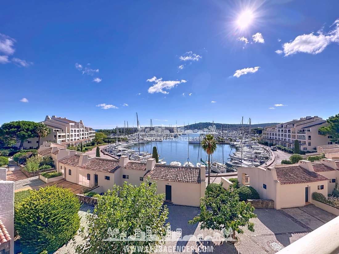 Apartment in Est, Cogolin, France 2 - 16264633