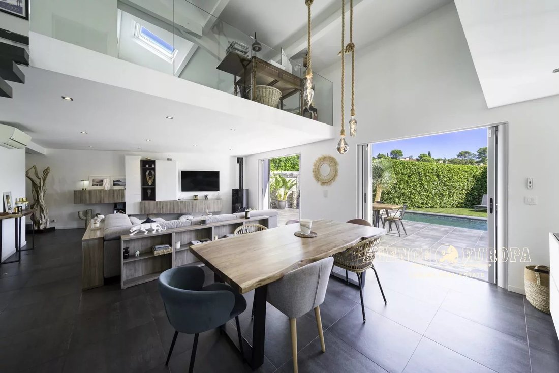 Villa in Mougins, Provence-Alpes-Côte d'Azur, France 4 - 16266123