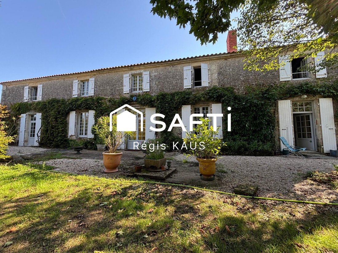 House in Puyravault, Pays de la Loire, France 1 - 16272791