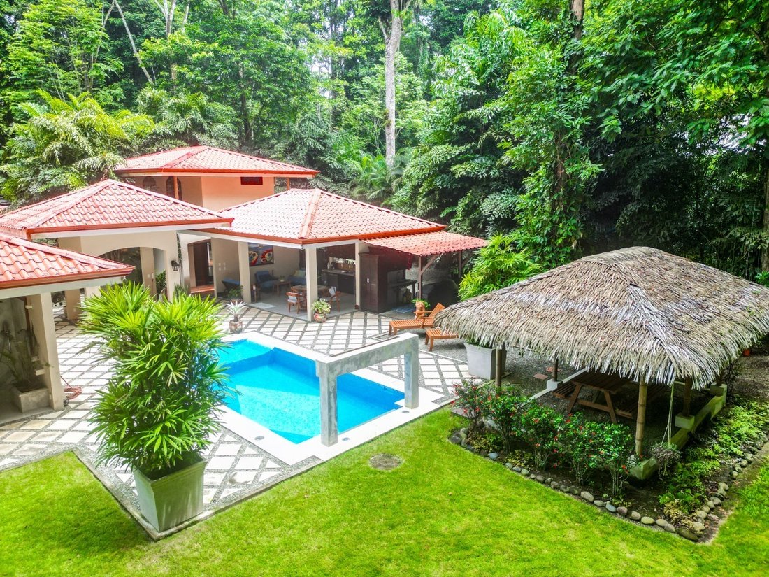 Villa in Manzanillo, Limón Province, Costa Rica 3 - 16275821