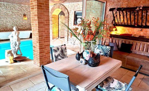 Elegant XI Xth Century Castle Beautiful Park Pool