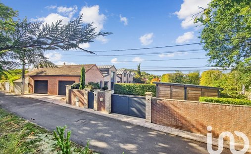 An Vast 18th Century Mansion And Its Neo Romanesque Indoor Chapel And Outbuildings In The