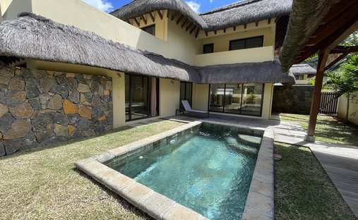 Townhouse in Black River, Rivière Noire District, Mauritius 1