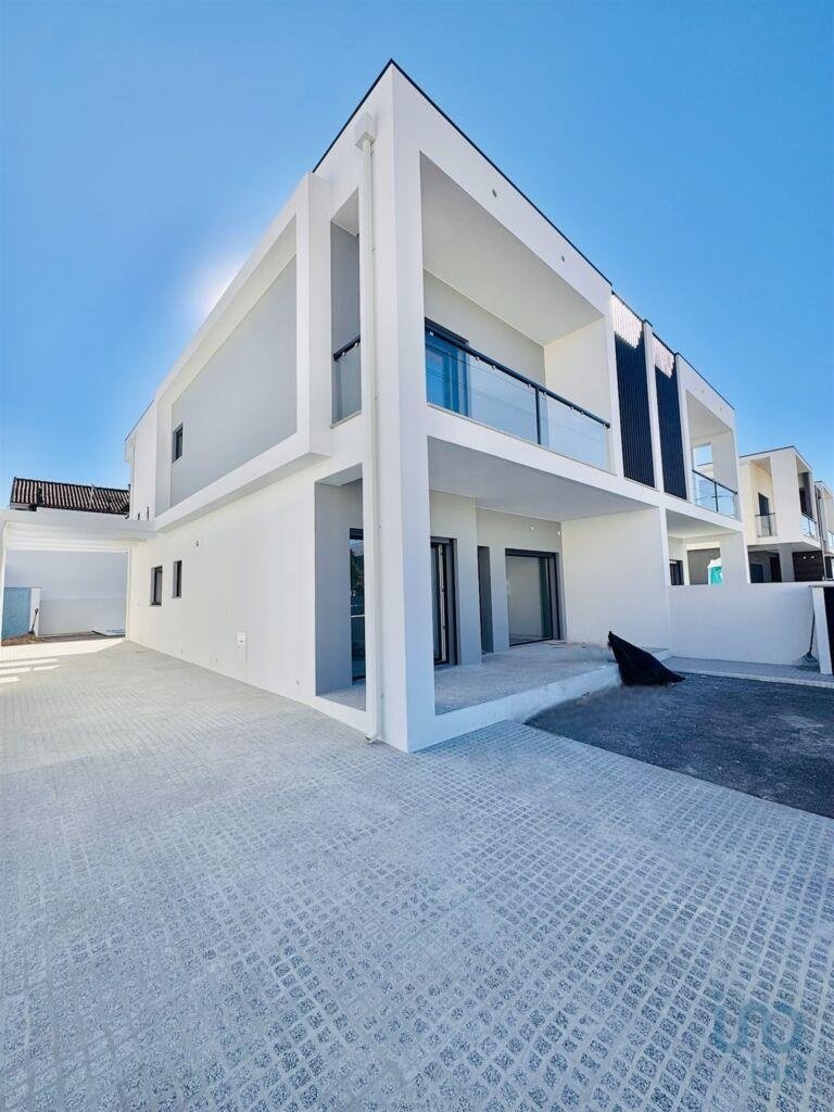 House in Fernao Ferro, Setubal, Portugal 1 - 16276958
