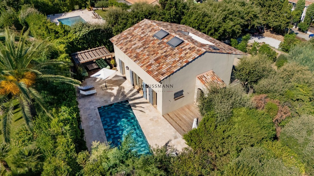 Villa in Gassin, Provence-Alpes-Côte d'Azur, France 1 - 16270632