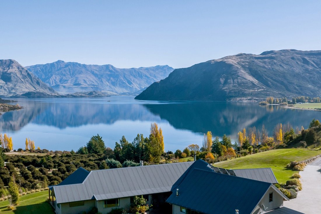 House in Albert Town, Otago, New Zealand 3 - 16270111