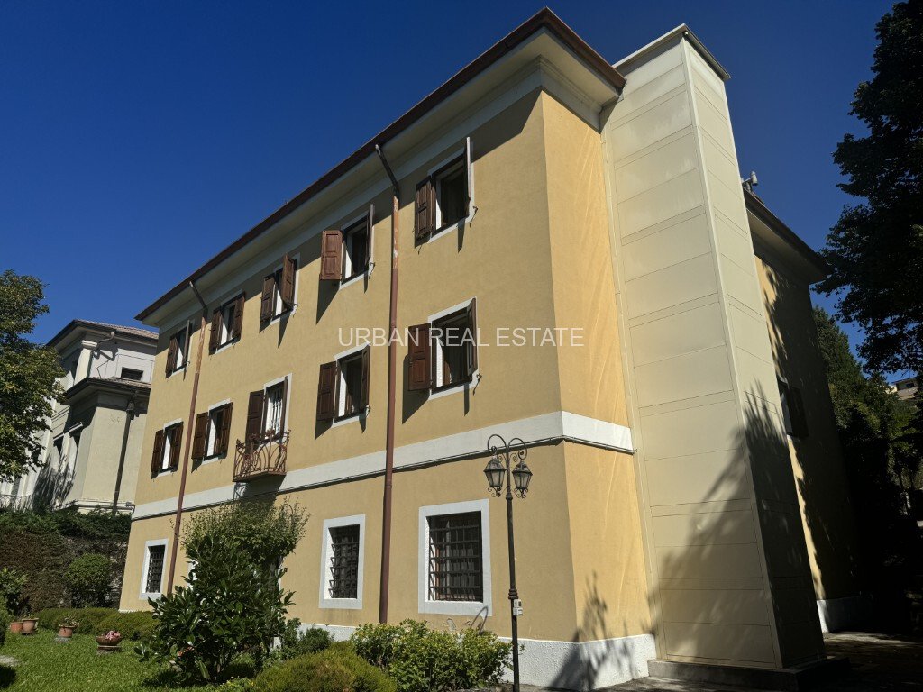 Villa in Barriera Vecchia, Trieste, Italy 1 - 16269888