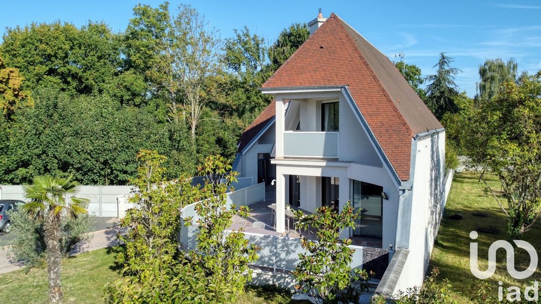 House in Voltaire-Vaujours, Livry-Gargan, France 2 - 16269544
