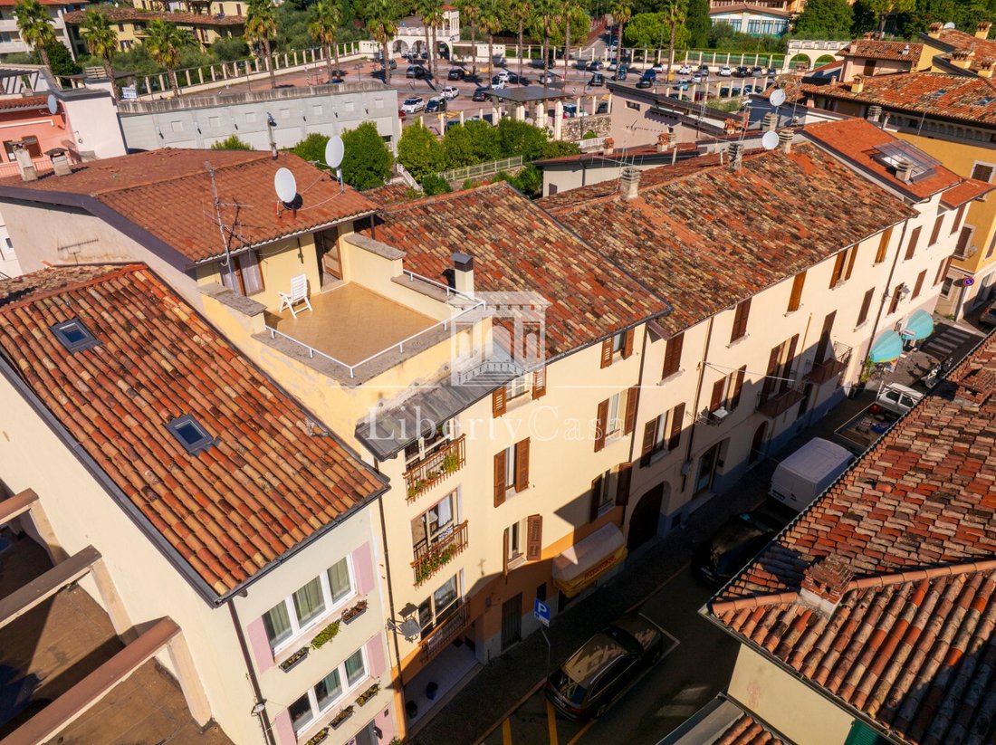 House in Salo, Lombardy, Italy 4 - 14817824