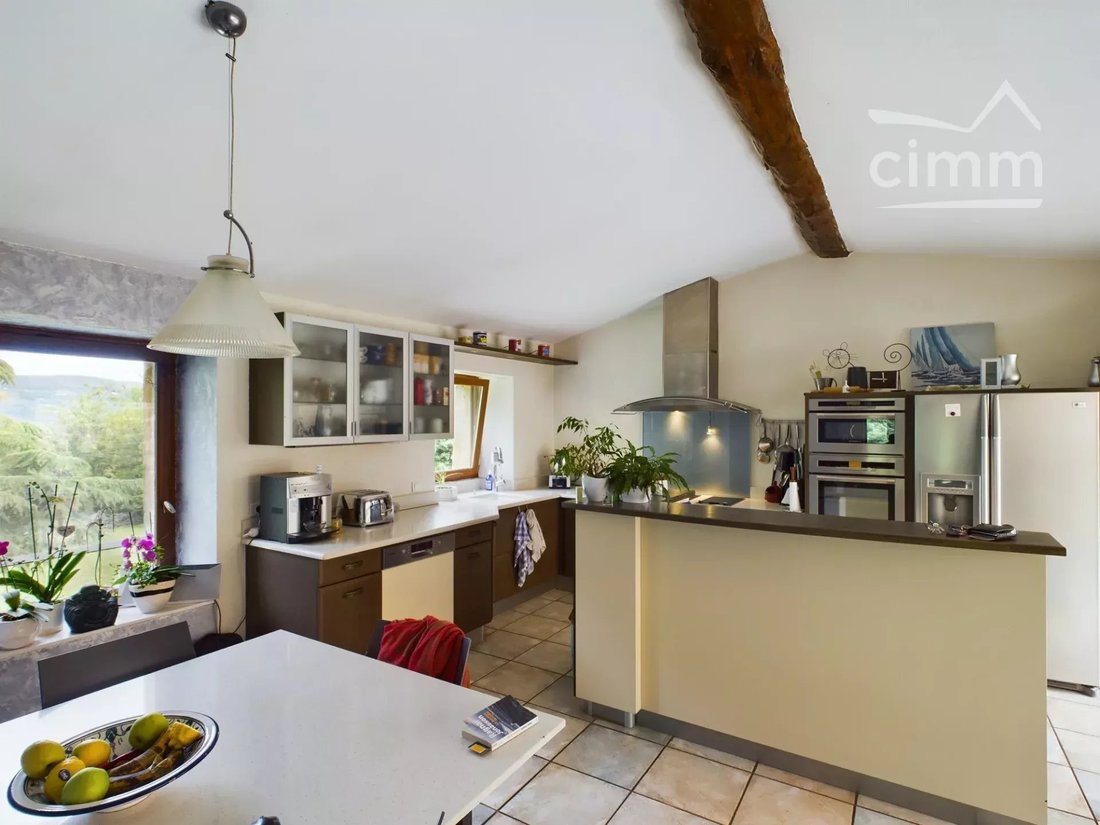 Estate in Alissas, Auvergne-Rhône-Alpes, France 4 - 16265193
